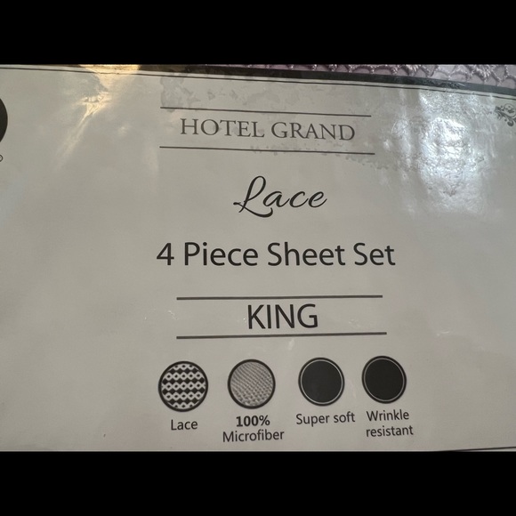 4-Piece Lace King-Size Sheet Set in Lavender! - Picture 6 of 7